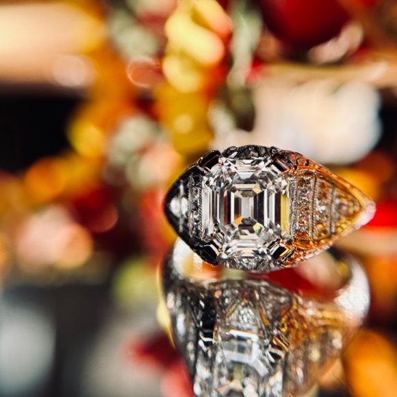 Antique Platinum Emerald Cut Diamond 2.91 ctw Engagement Ring IGI Certified - Picture 5 of 17